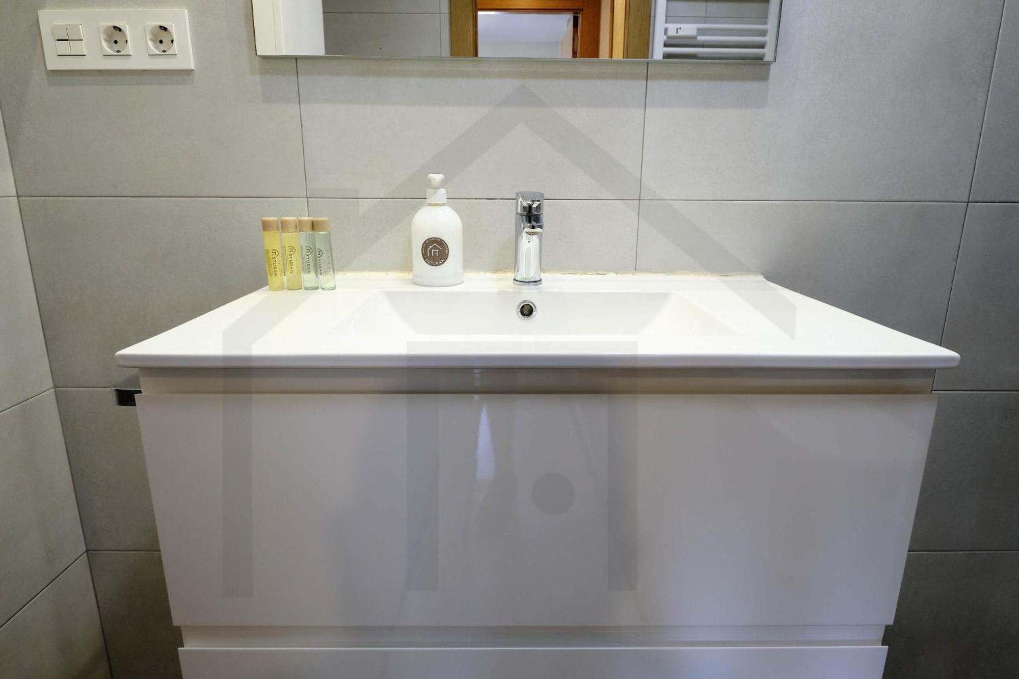 Campoamor Centro - Coqueto Apartamento Con Wifi. Oviedo Dış mekan fotoğraf